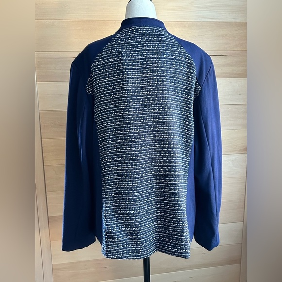 TanJay zip up sweater/jacket  size 18, blue/white with silver specs, 2 pockets - Picture 13 of 14